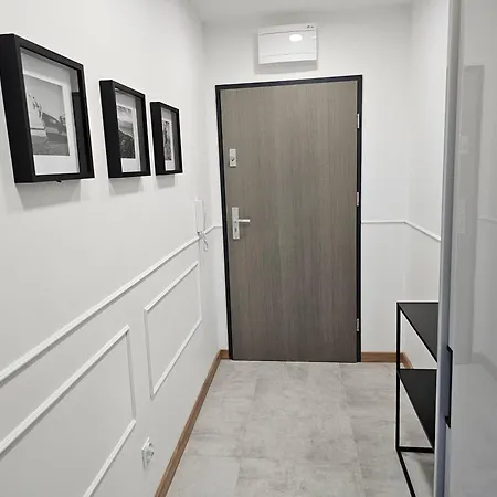 Przy Parkowej W Centrum Niechorza Blisko Plazy Niechorze