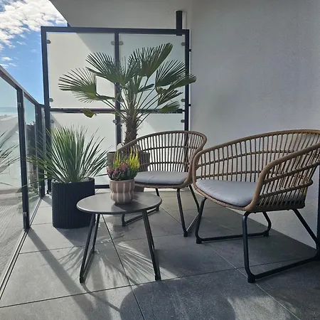 Przy Parkowej W Centrum Niechorza Blisko Plazy * Niechorze