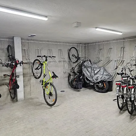 Przy Parkowej W Centrum Niechorza Blisko Plazy Niechorze